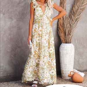VICI Tender Love Floral Ruffle Maxi